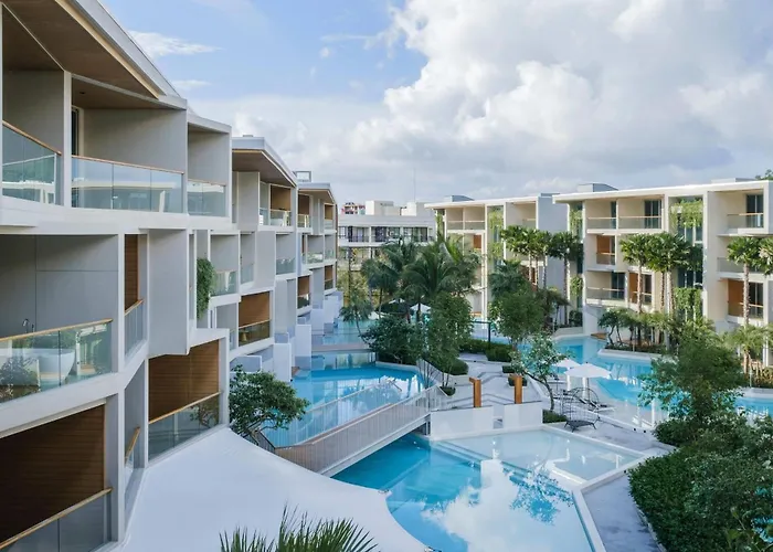 Wyndham Grand Nai Harn Beach Phuket